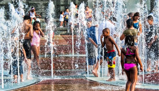 20120630-kidsinwater.jpg