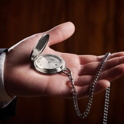 Studio Photography Insights #8: shooting watches