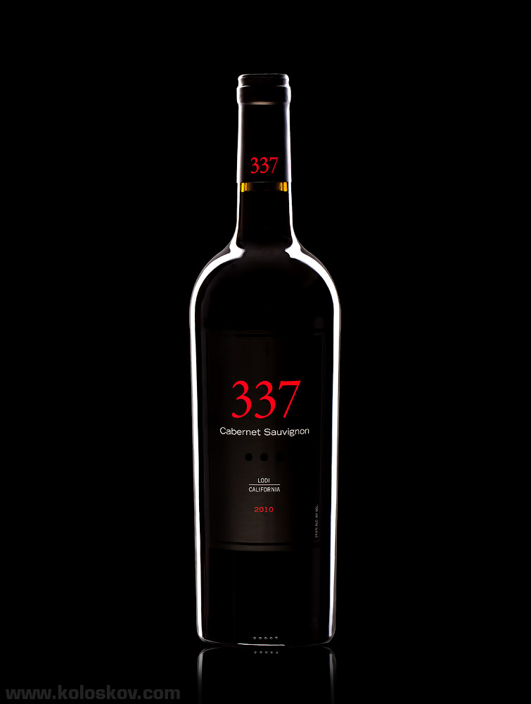 Wine Bottle on black tabletop studio photography course