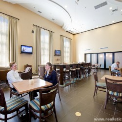 using HDR in commercial interior photography. www.realisticHDRbook.com