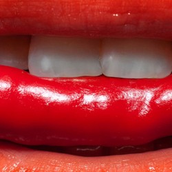 Meet Iaroslav Danylchenko, one more passionate studio still life photographer