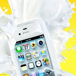 iPhone Splash by Alex Koloskov. www.PHOTIGY.com