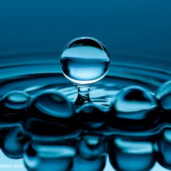 Liquid photography by Alex Koloskov. www.MasteringSplash.com