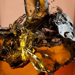 whiskey-on-rocks-by-alex-koloskov