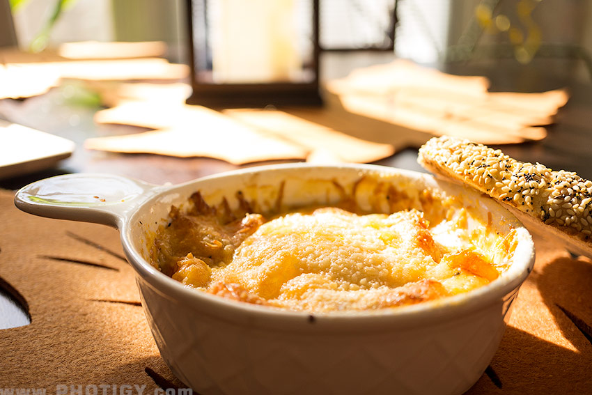 cooking-eggs-and-feta-with-tomato-receipie-12