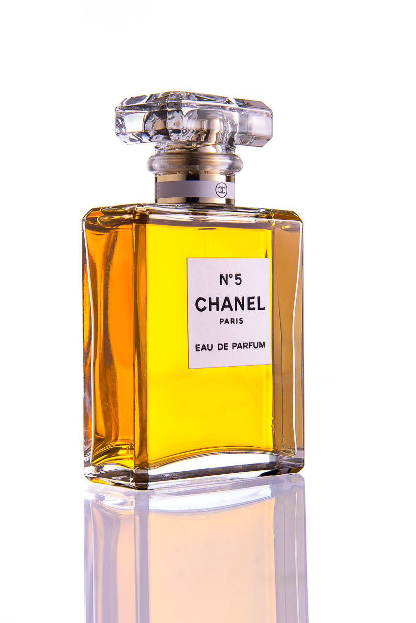 Chanel no5 - 1st take - after Lightroom