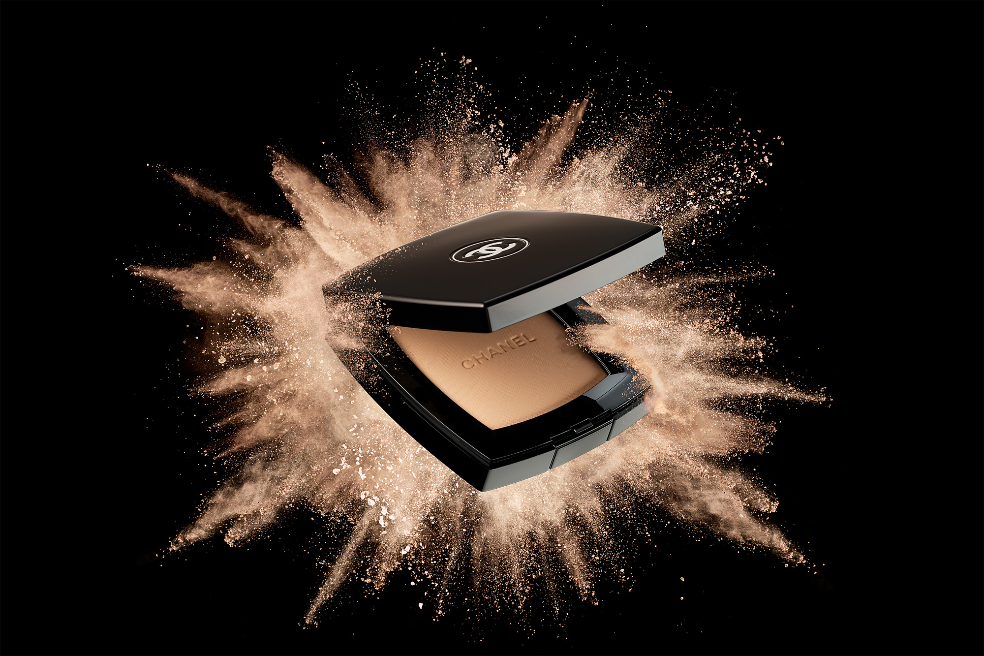 Advertising Photography: Cosmetic Powder Explosion 1