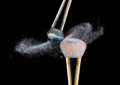Cosmetic Brush with Powder 2