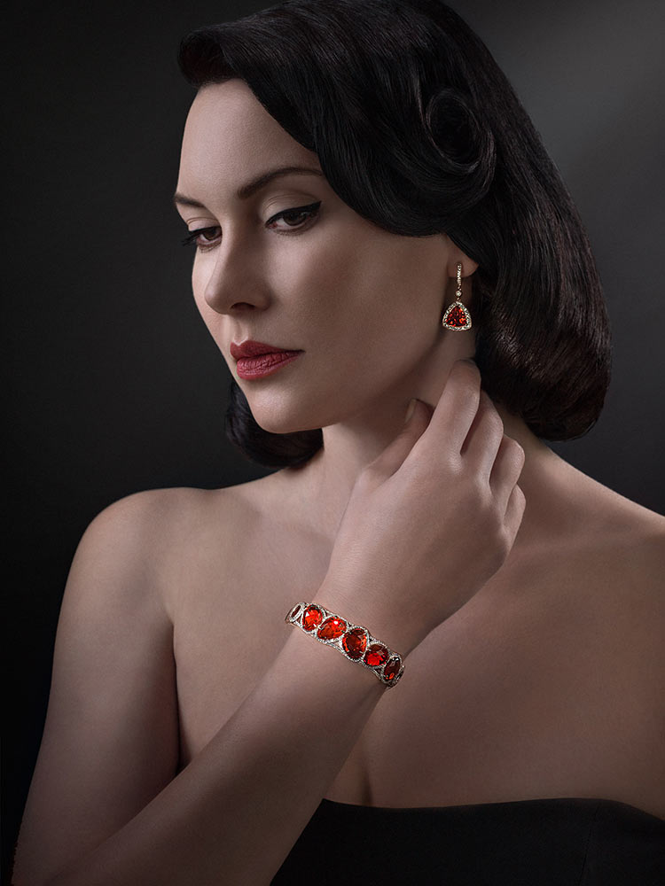 Jewelry Photography Course With Model
