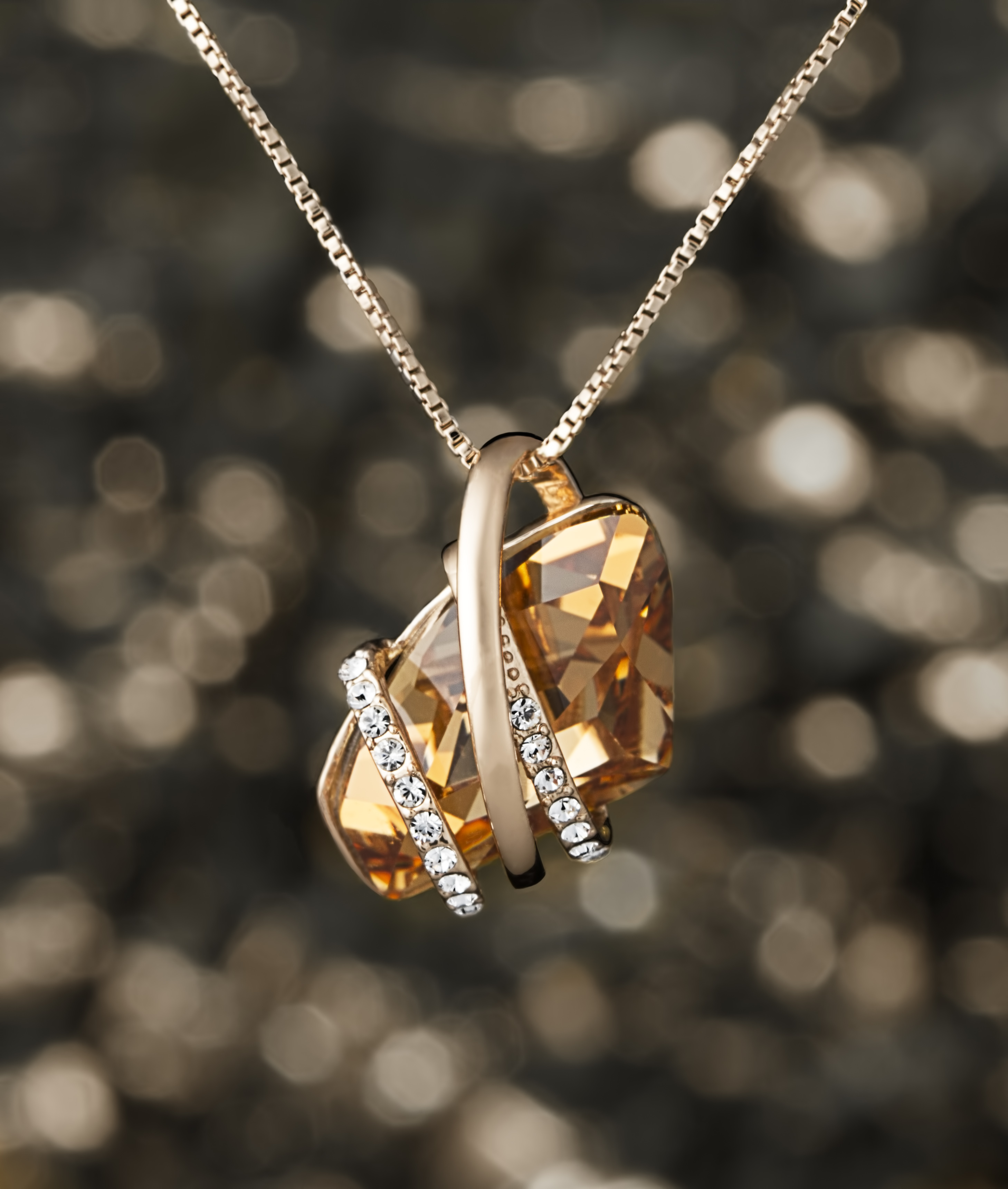 Jewelry Photography: Golden Pendant Shot Submission 3