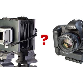 Canon 5d Mark II and PhaseOne P25+: Does a physical sensor size make a difference?