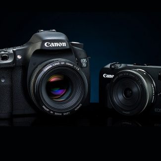 Mirrorless vs DSLR: Small and Smart or Big and Serious? The Canon M and Canon 7D compared