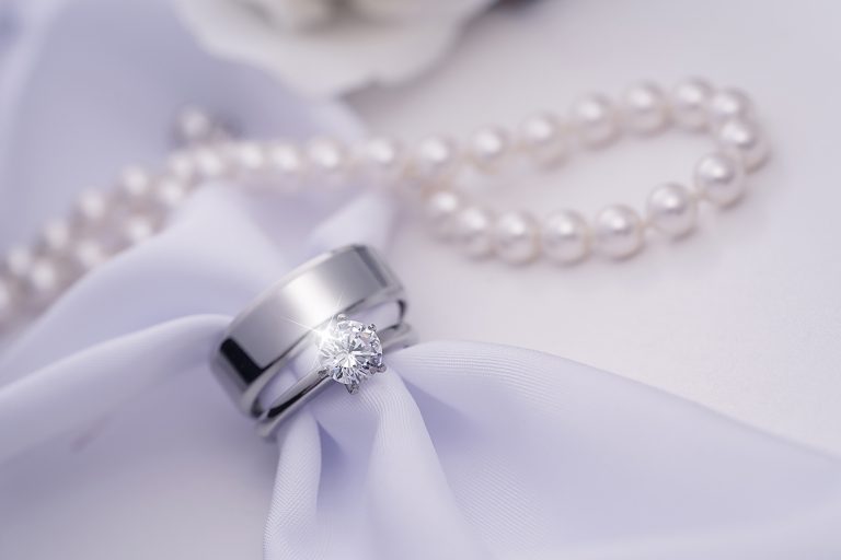 jewelry aJewelry Photography for wedding photographersfter a post-production in adobe photoshop