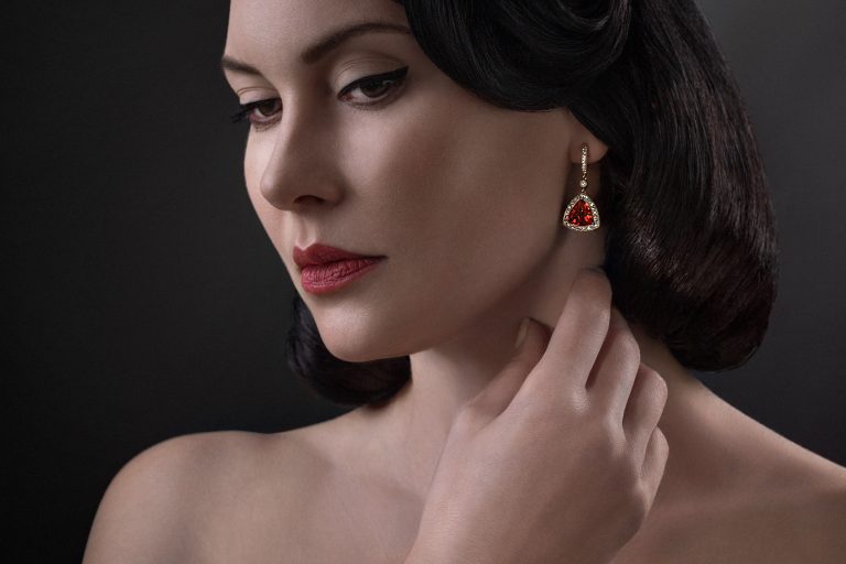 Jewelry Photography Course With Model
