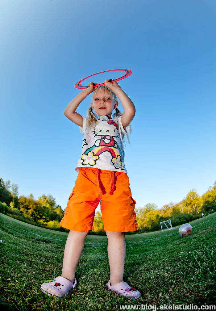 Creative portrait by Canon 8 15mm f4L fisheye lens Creative portrait by Canon 8 15mm f4L fisheye lens