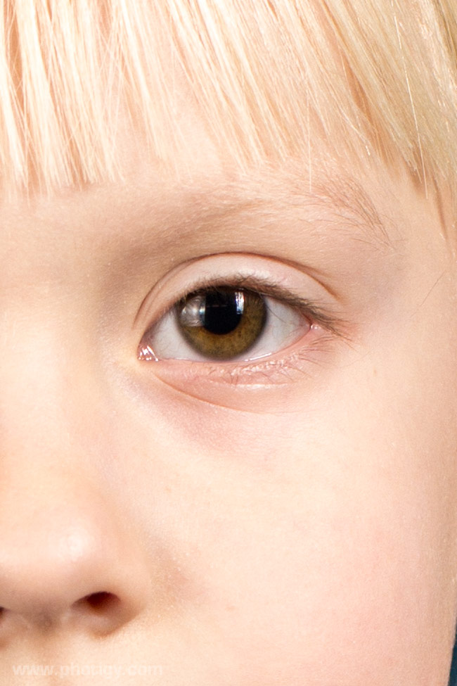 canon-m-studio-portrait-crop