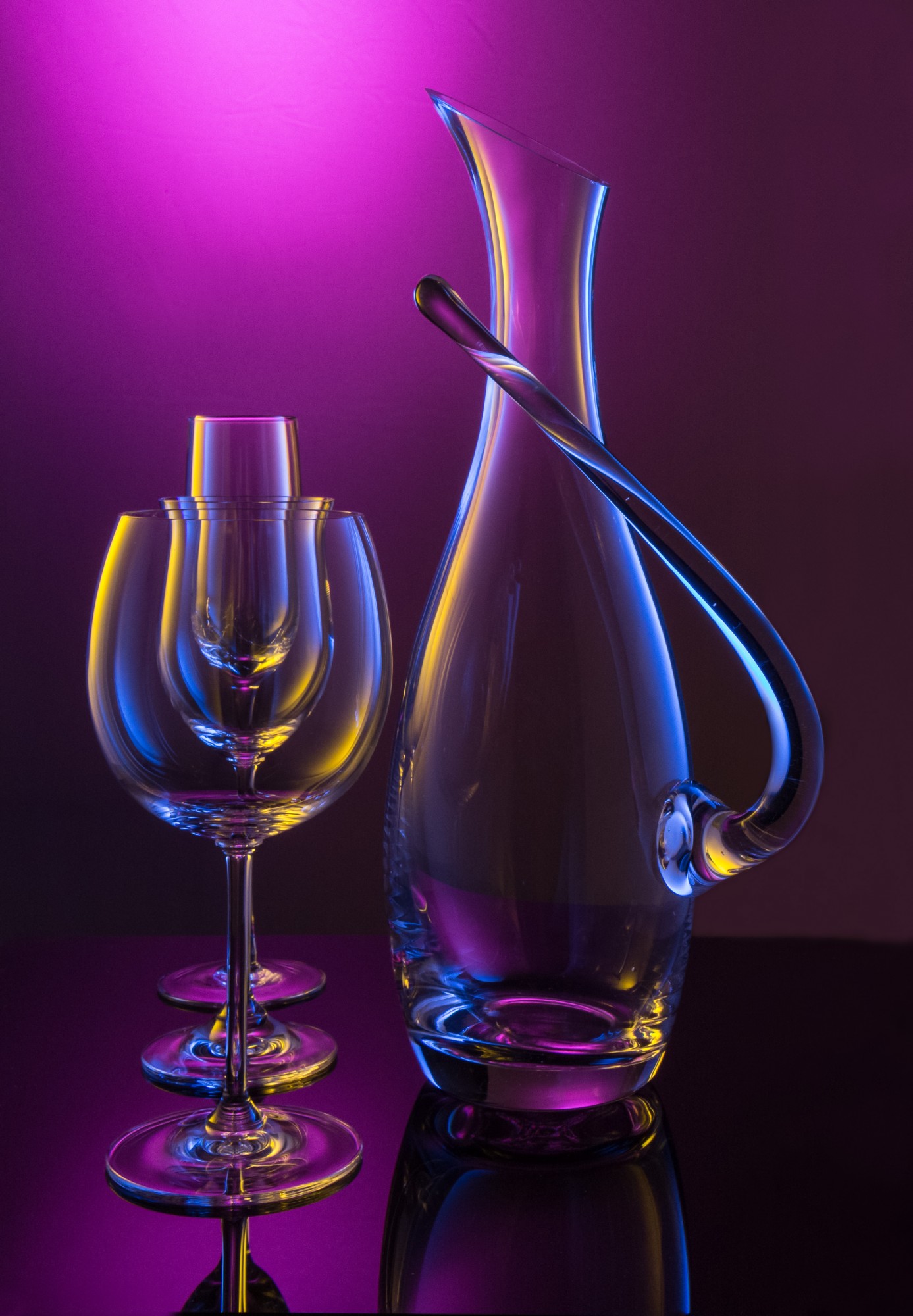 Critique and Review for Photography Assignment 39, Colorful Glass Work